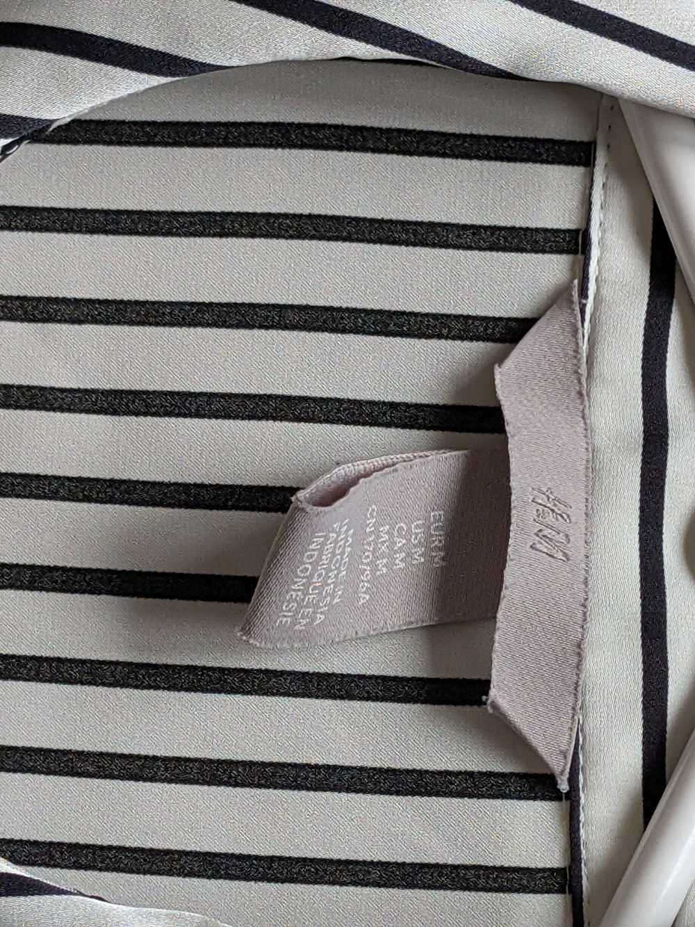 H&M Black and White Vertical Stripe Women's Button-Down Shirt - Picture 3 of 3